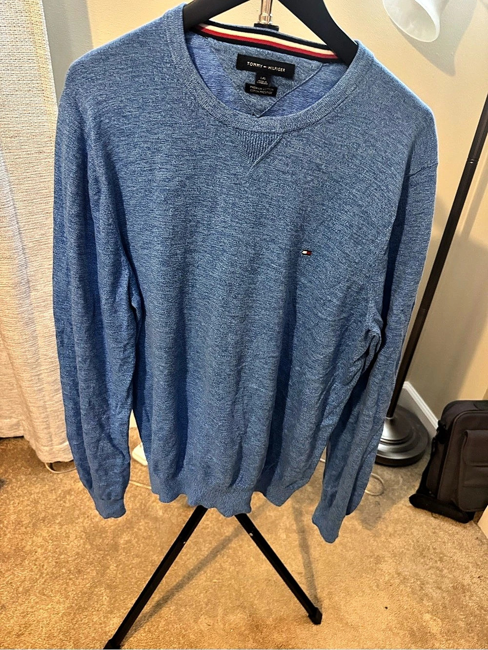 Tommy Hilfiger Men's Blue Crewneck Size Large Like New